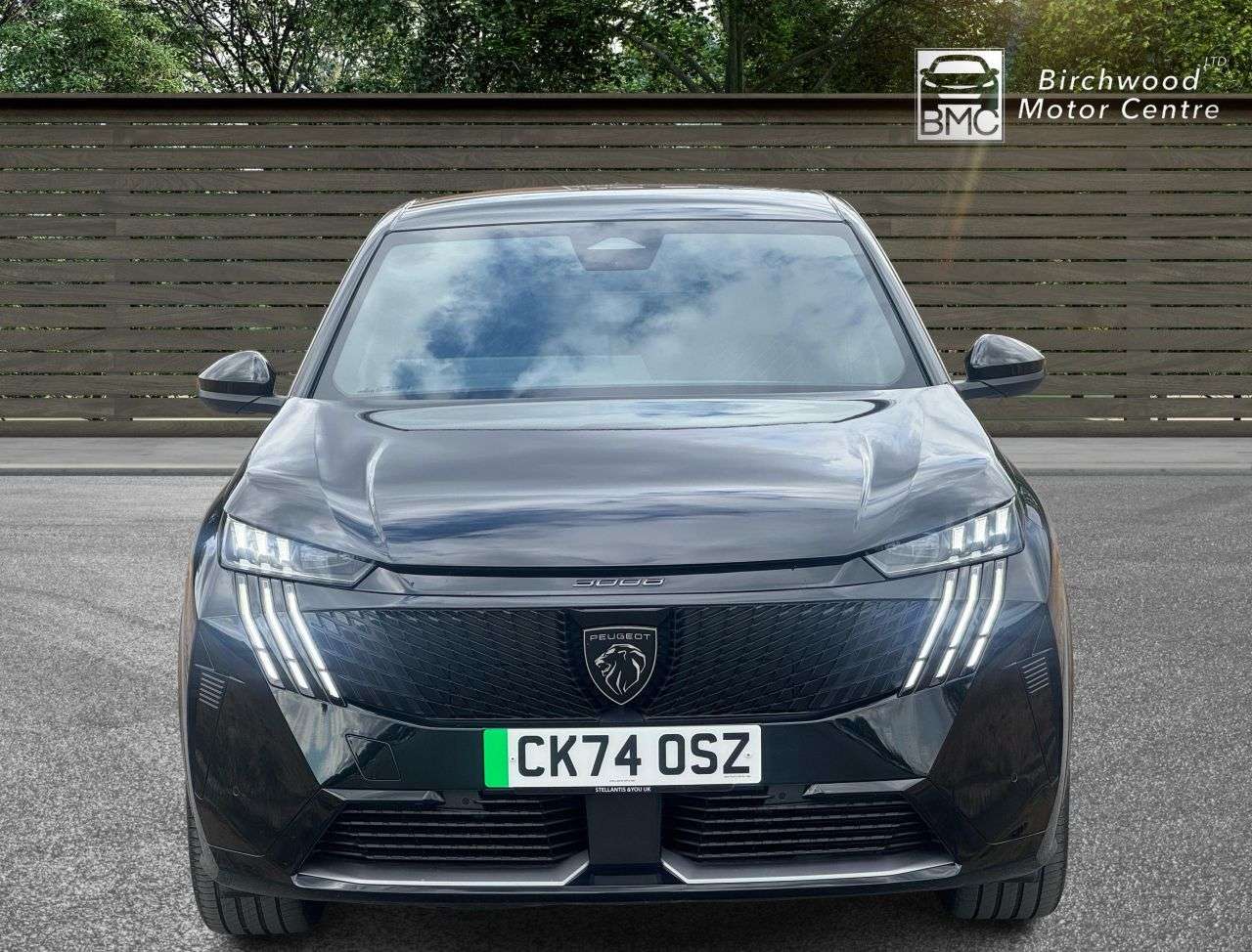 A 2024 PEUGEOT E-3008 73kWh GT SUV 5dr Electric Auto (210 ps) FULL SERVICE HISTORY A 2024 PEUGEOT E-3008 73kWh GT SUV 5dr Electric Auto (210 ps) FULL SERVICE HISTORY