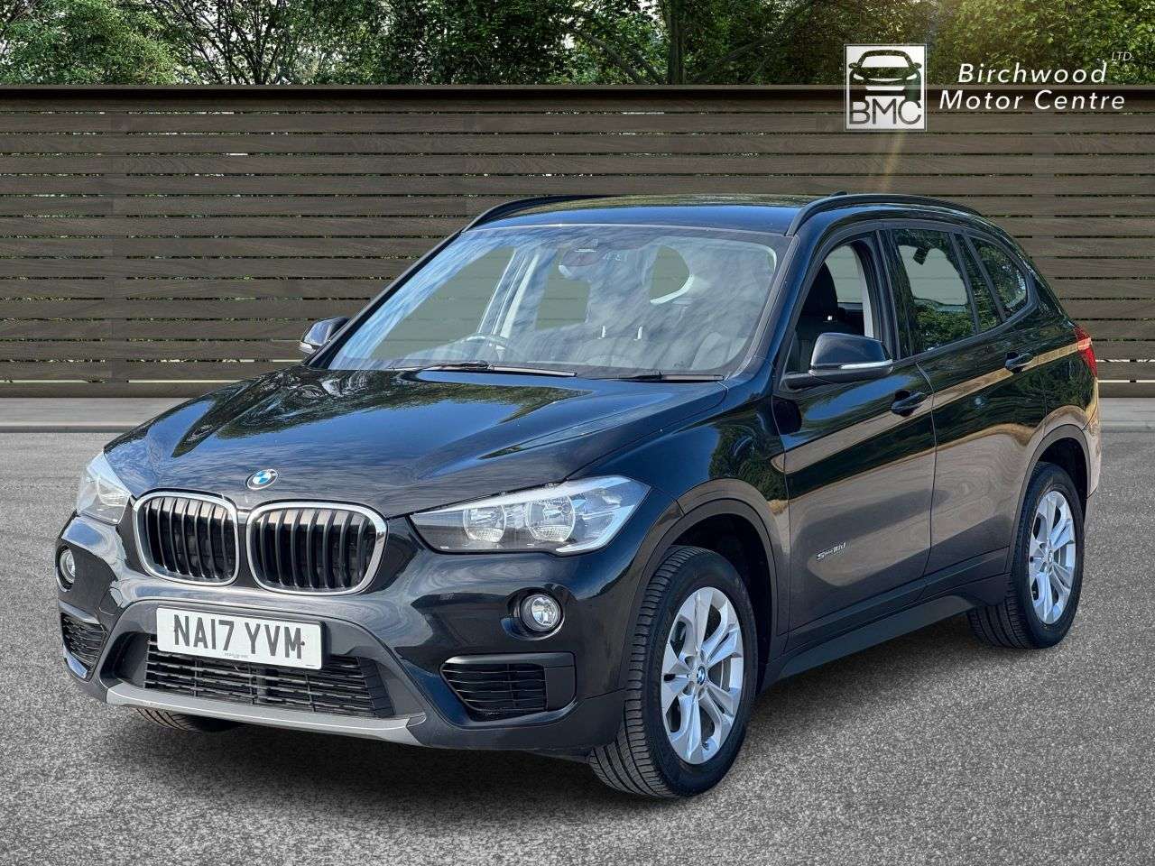 A 2017 BMW X1 2.0 18d SE SUV 5dr Diesel Manual sDrive Euro 6 (s/s) (150 ps) NEW PADS AND A 2017 BMW X1 2.0 18d SE SUV 5dr Diesel Manual sDrive Euro 6 (s/s) (150 ps) NEW PADS AND