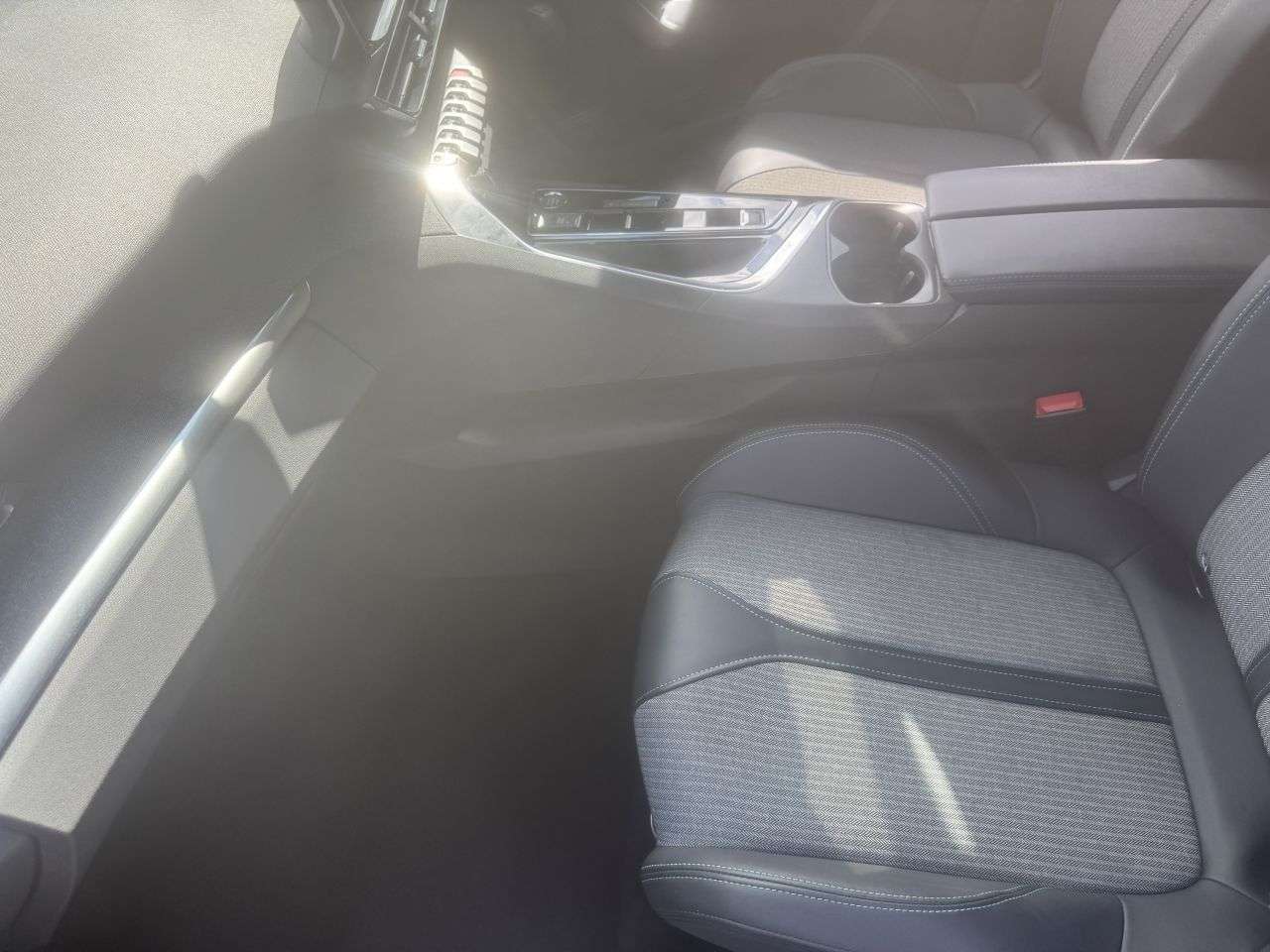 2024 PEUGEOT 3008 2024 PEUGEOT 3008
