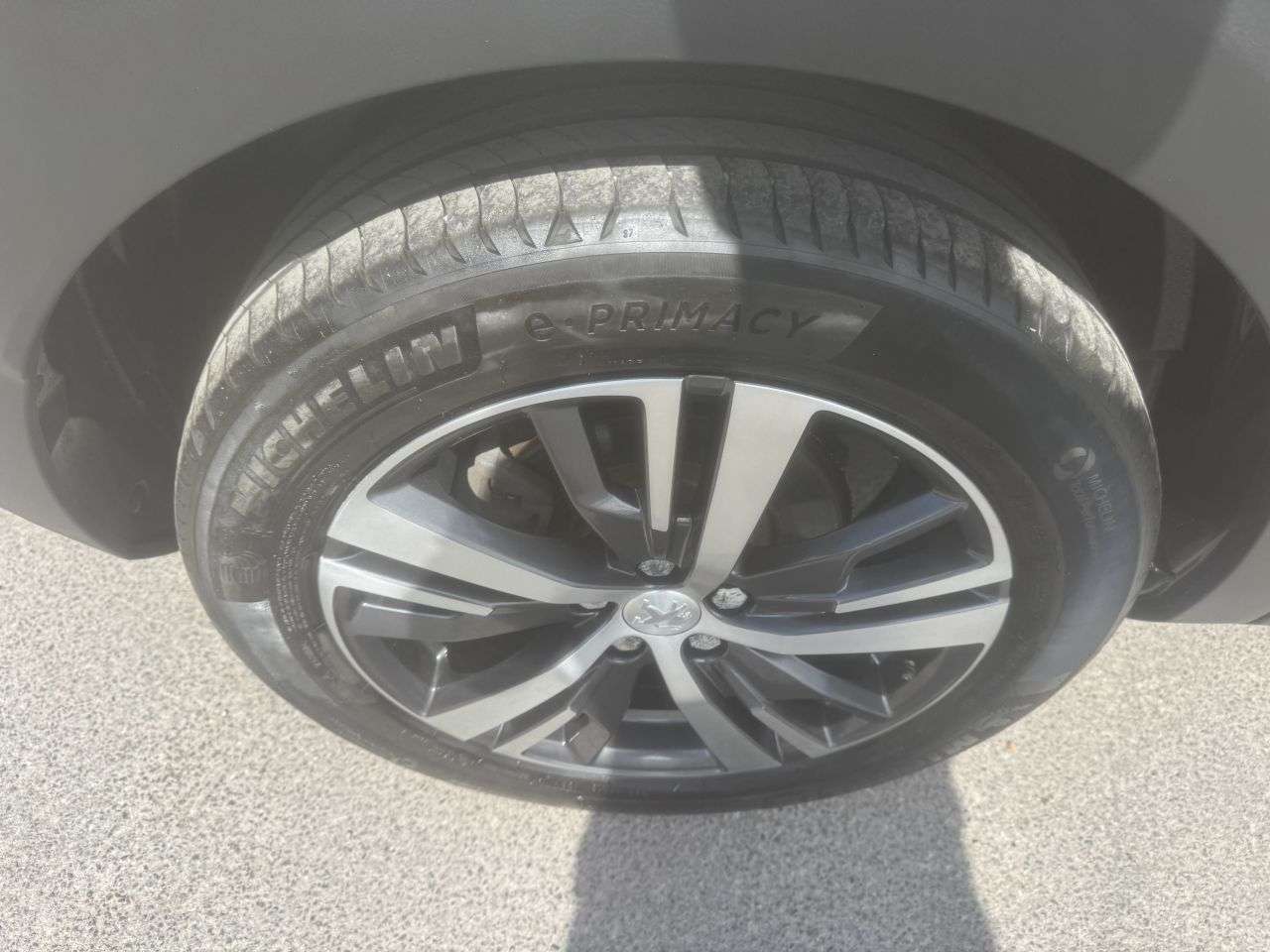 2024 PEUGEOT 3008 2024 PEUGEOT 3008