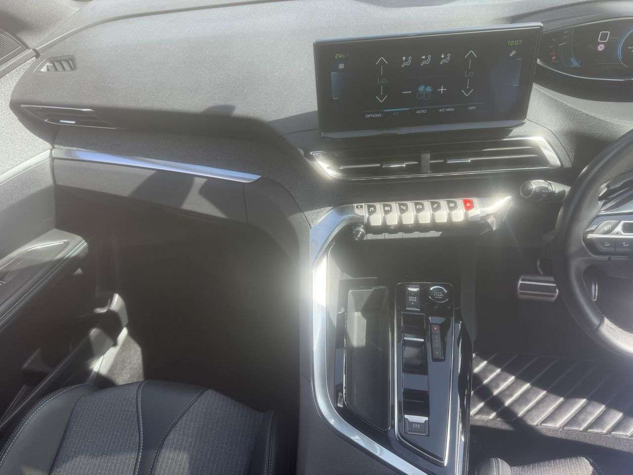 2024 PEUGEOT 3008 2024 PEUGEOT 3008