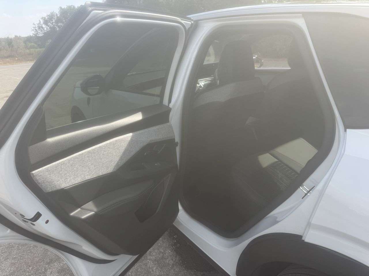 2024 PEUGEOT 3008 2024 PEUGEOT 3008