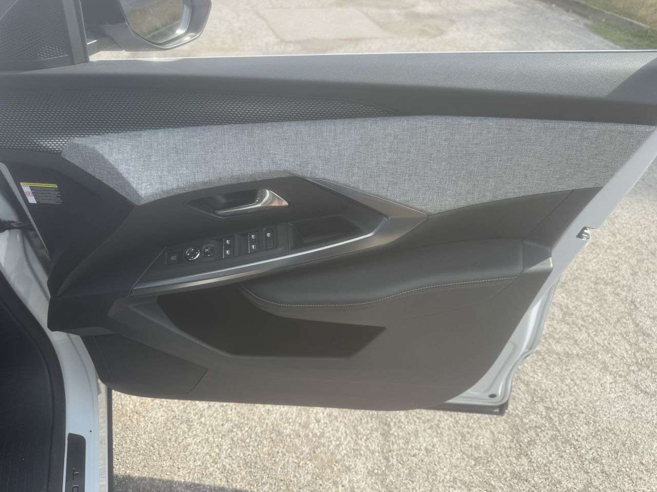 2024 PEUGEOT 3008 2024 PEUGEOT 3008