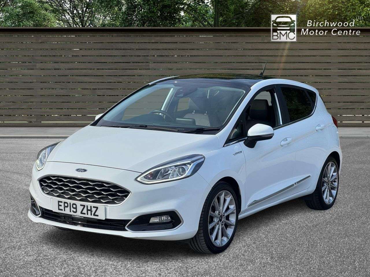 A 2019 FORD FIESTA 1.0T EcoBoost GPF Vignale Hatchback 5dr Petrol Auto Euro 6 (s/s) (100 ps) F A 2019 FORD FIESTA 1.0T EcoBoost GPF Vignale Hatchback 5dr Petrol Auto Euro 6 (s/s) (100 ps) F