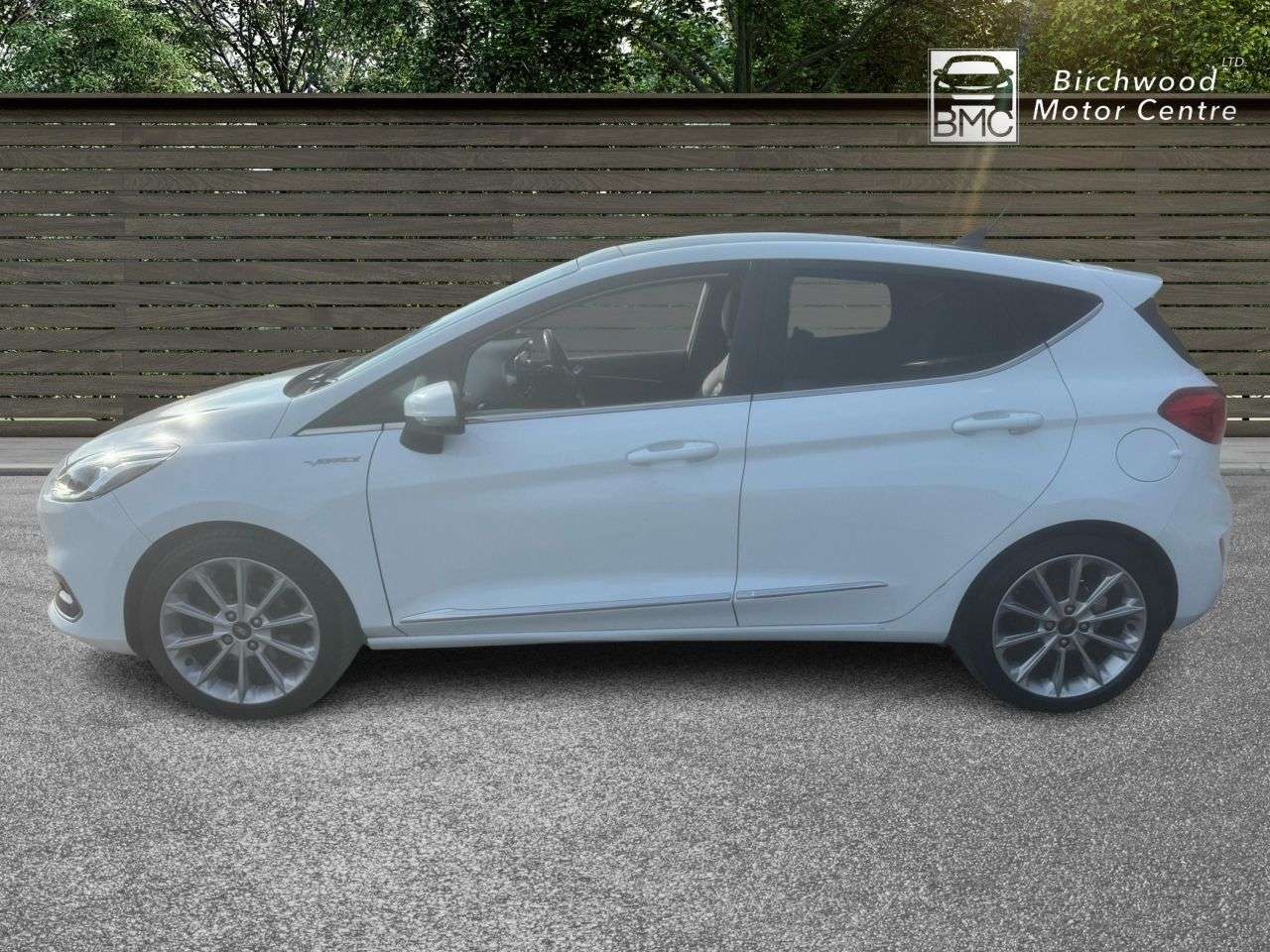 A 2019 FORD FIESTA 1.0T EcoBoost GPF Vignale Hatchback 5dr Petrol Auto Euro 6 (s/s) (100 ps) F A 2019 FORD FIESTA 1.0T EcoBoost GPF Vignale Hatchback 5dr Petrol Auto Euro 6 (s/s) (100 ps) F
