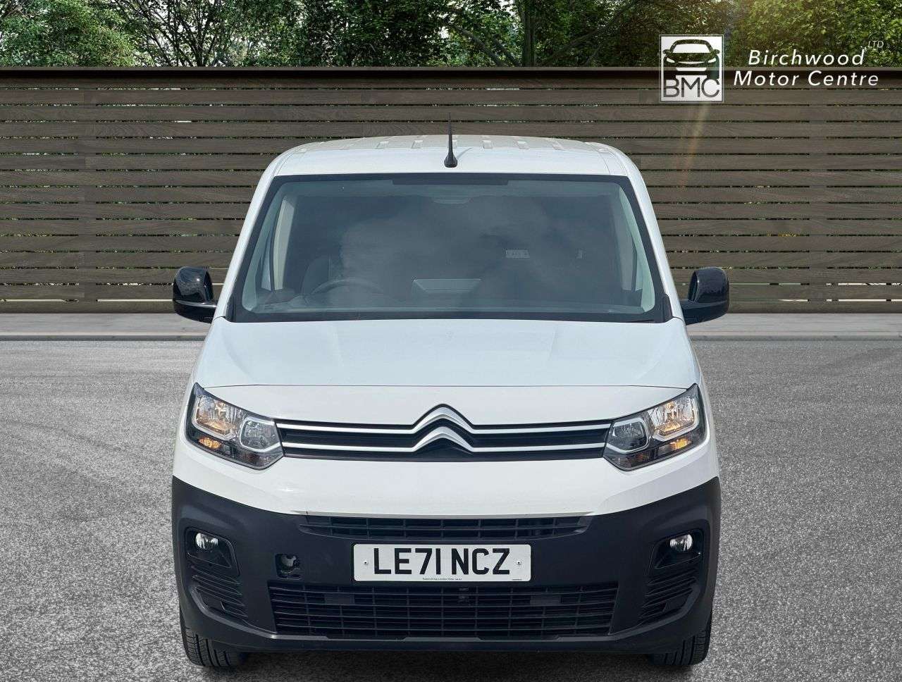 A 2022 CITROEN BERLINGO 1.5 BlueHDi 1000 Enterprise M Pro Panel Van 5dr Diesel Manual SWB Euro 6 (s A 2022 CITROEN BERLINGO 1.5 BlueHDi 1000 Enterprise M Pro Panel Van 5dr Diesel Manual SWB Euro 6 (s