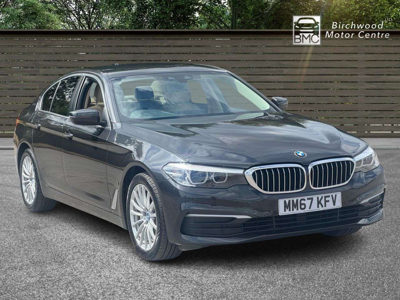 A 2018 BMW 5 SERIES 2.0 530e 9.2kWh SE Saloon 4dr Petrol Plug-in Hybrid Auto Euro 6 (s/s) (252 A 2018 BMW 5 SERIES 2.0 530e 9.2kWh SE Saloon 4dr Petrol Plug-in Hybrid Auto Euro 6 (s/s) (252