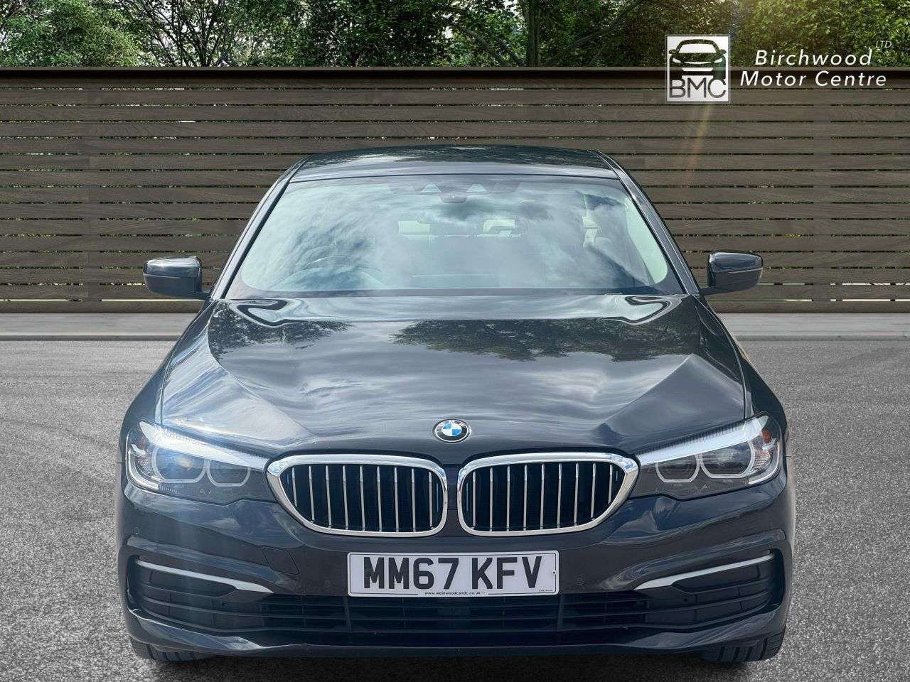 A 2018 BMW 5 SERIES 2.0 530e 9.2kWh SE Saloon 4dr Petrol Plug-in Hybrid Auto Euro 6 (s/s) (252 A 2018 BMW 5 SERIES 2.0 530e 9.2kWh SE Saloon 4dr Petrol Plug-in Hybrid Auto Euro 6 (s/s) (252
