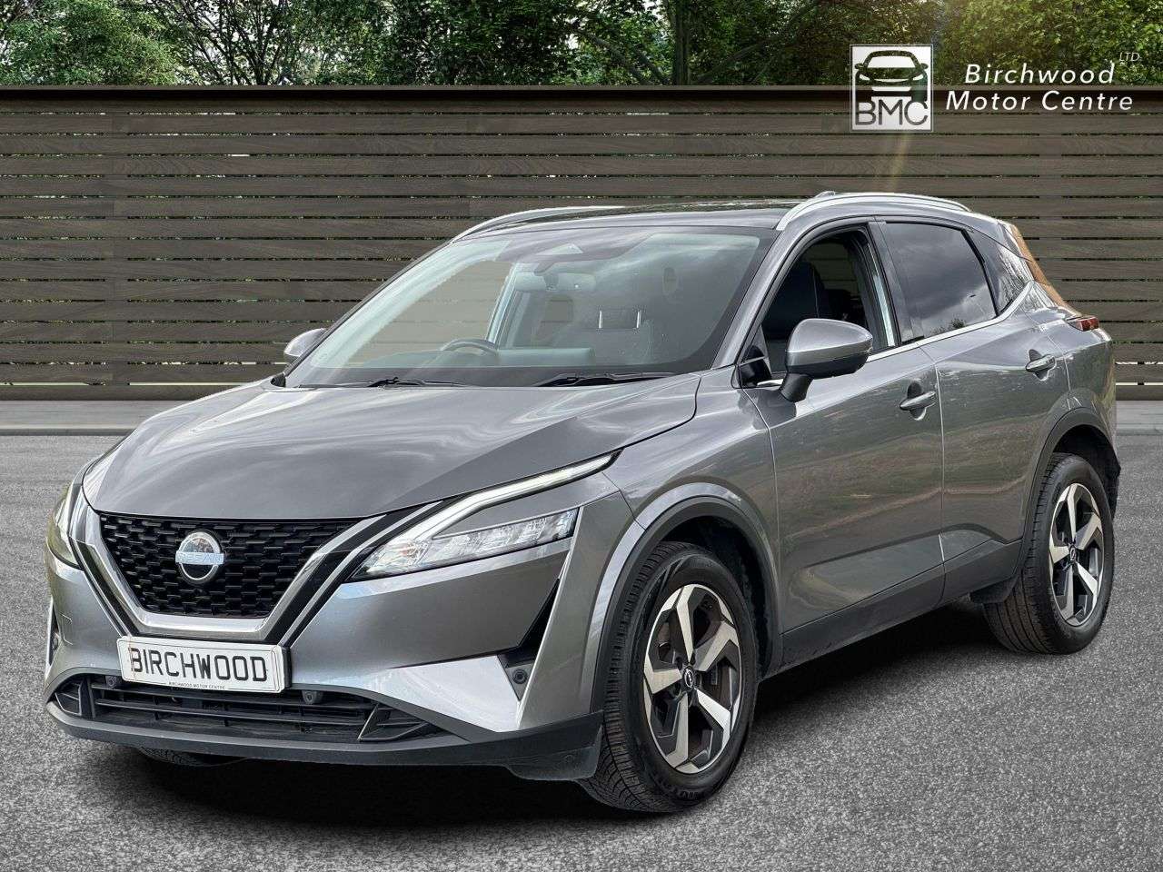 A 2024 NISSAN QASHQAI 1.3 DIG-T MHEV N-Connecta SUV 5dr Petrol Hybrid XTRON Euro 6 (s/s) (158 ps) A 2024 NISSAN QASHQAI 1.3 DIG-T MHEV N-Connecta SUV 5dr Petrol Hybrid XTRON Euro 6 (s/s) (158 ps)