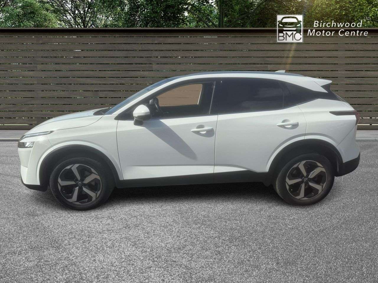 A 2024 NISSAN QASHQAI 1.3 DIG-T MHEV N-Connecta SUV 5dr Petrol Hybrid XTRON Euro 6 (s/s) (158 ps) A 2024 NISSAN QASHQAI 1.3 DIG-T MHEV N-Connecta SUV 5dr Petrol Hybrid XTRON Euro 6 (s/s) (158 ps)