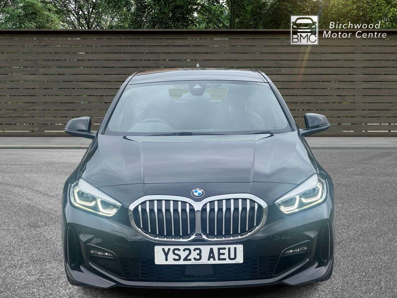 A 2023 BMW 1 SERIES 1.5 118i M Sport (LCP) Hatchback 5dr Petrol DCT Euro 6 (s/s) (136 ps) FULL A 2023 BMW 1 SERIES 1.5 118i M Sport (LCP) Hatchback 5dr Petrol DCT Euro 6 (s/s) (136 ps) FULL