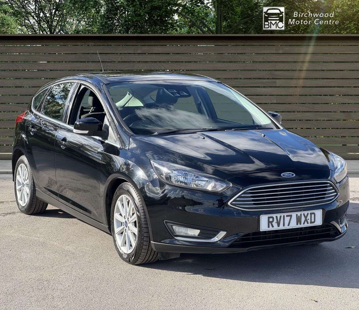 A 2017 FORD FOCUS 1.0T EcoBoost Titanium Hatchback 5dr Petrol Manual Euro 6 (s/s) (125 ps) A 2017 FORD FOCUS 1.0T EcoBoost Titanium Hatchback 5dr Petrol Manual Euro 6 (s/s) (125 ps)