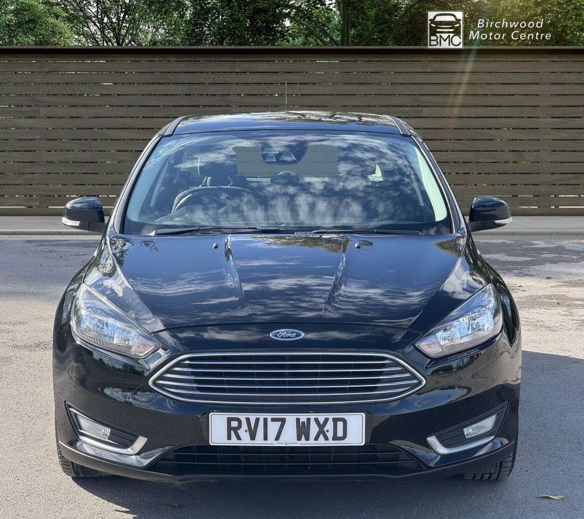 A 2017 FORD FOCUS 1.0T EcoBoost Titanium Hatchback 5dr Petrol Manual Euro 6 (s/s) (125 ps) A 2017 FORD FOCUS 1.0T EcoBoost Titanium Hatchback 5dr Petrol Manual Euro 6 (s/s) (125 ps)