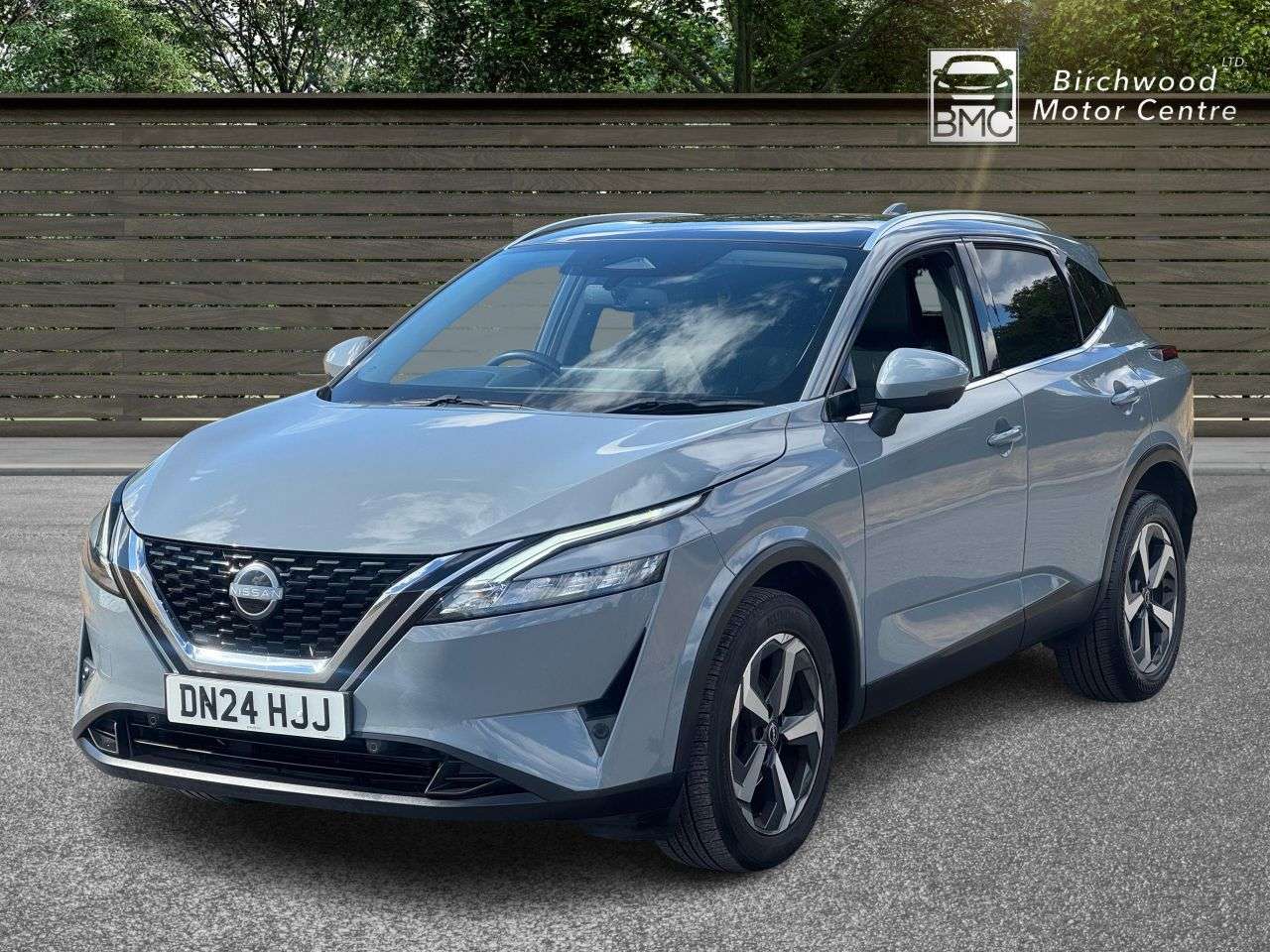 A 2024 NISSAN QASHQAI 1.3 DIG-T MHEV N-Connecta SUV 5dr Petrol Hybrid XTRON Euro 6 (s/s) (158 ps) A 2024 NISSAN QASHQAI 1.3 DIG-T MHEV N-Connecta SUV 5dr Petrol Hybrid XTRON Euro 6 (s/s) (158 ps)