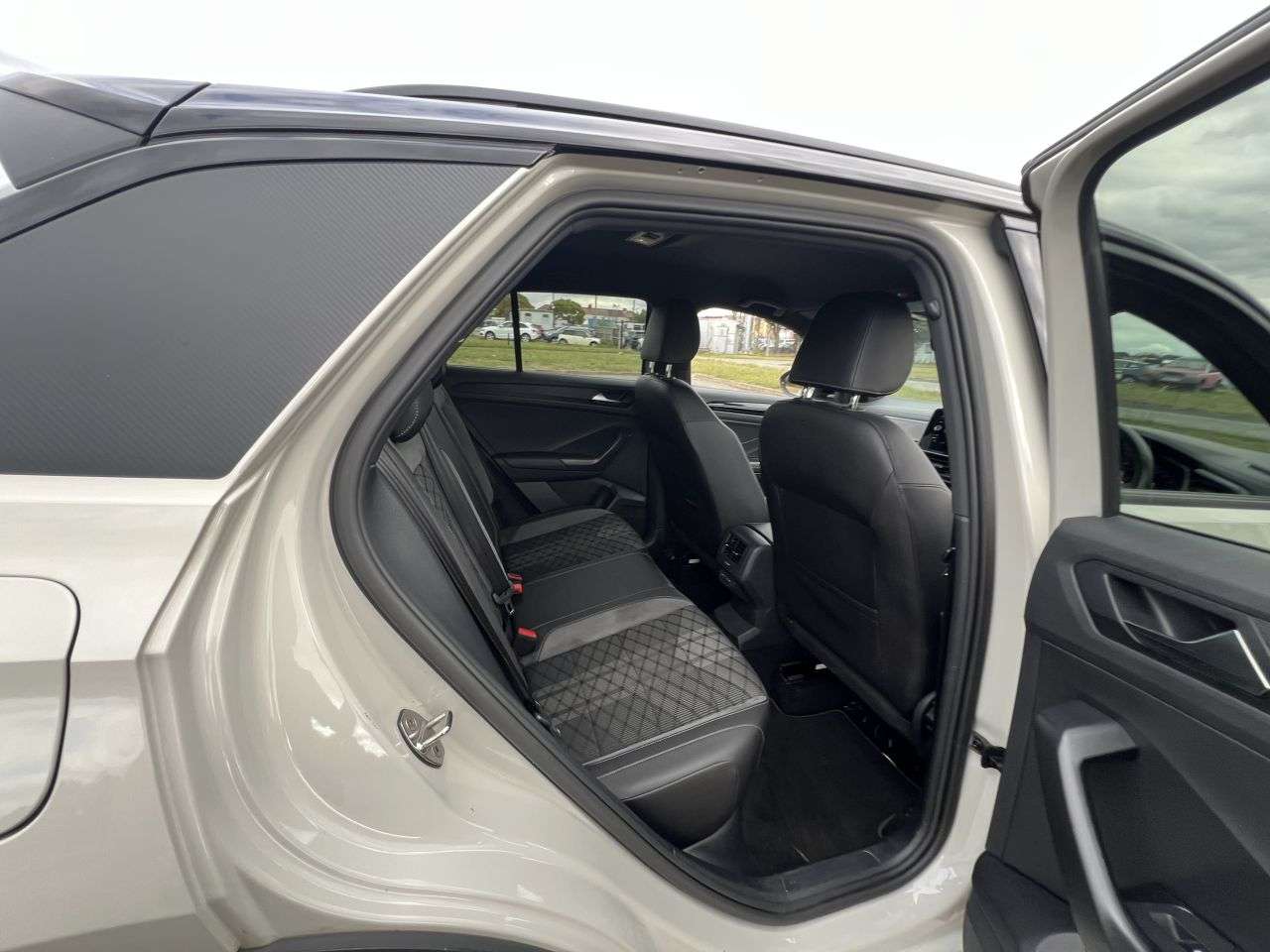 2023 VOLKSWAGEN T-ROC 2023 VOLKSWAGEN T-ROC