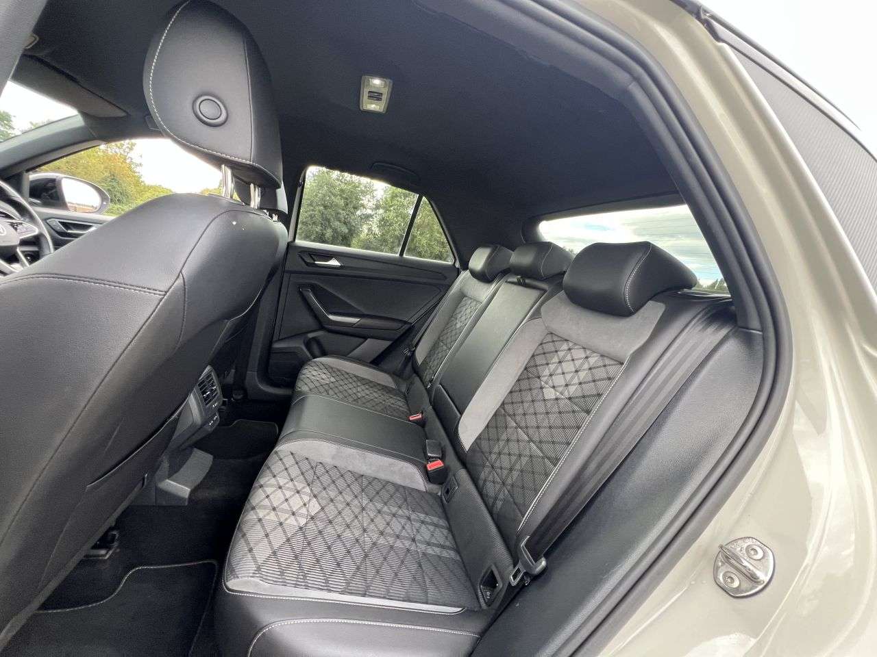 2023 VOLKSWAGEN T-ROC 2023 VOLKSWAGEN T-ROC