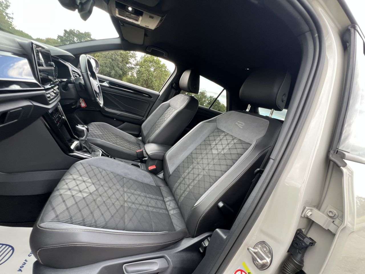 2023 VOLKSWAGEN T-ROC 2023 VOLKSWAGEN T-ROC