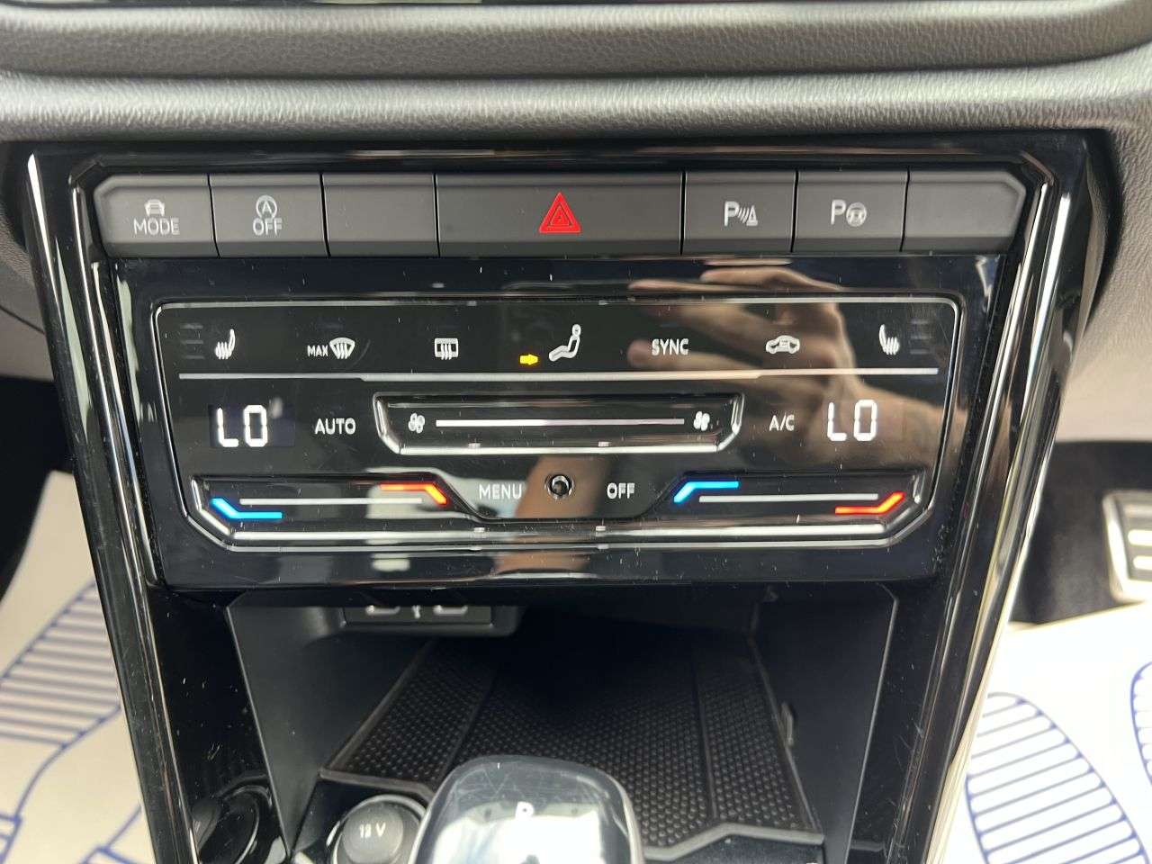 2023 VOLKSWAGEN T-ROC 2023 VOLKSWAGEN T-ROC