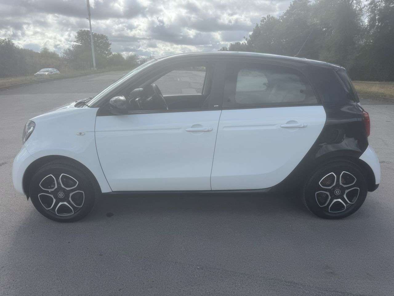 2018 SMART FORFOUR 2018 SMART FORFOUR