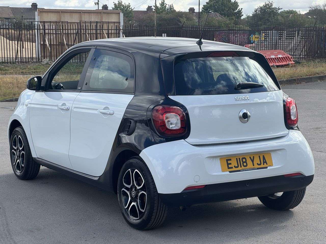 2018 SMART FORFOUR 2018 SMART FORFOUR