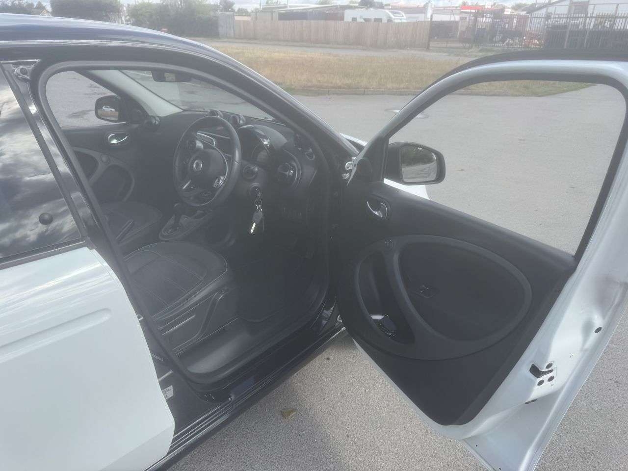 2018 SMART FORFOUR 2018 SMART FORFOUR