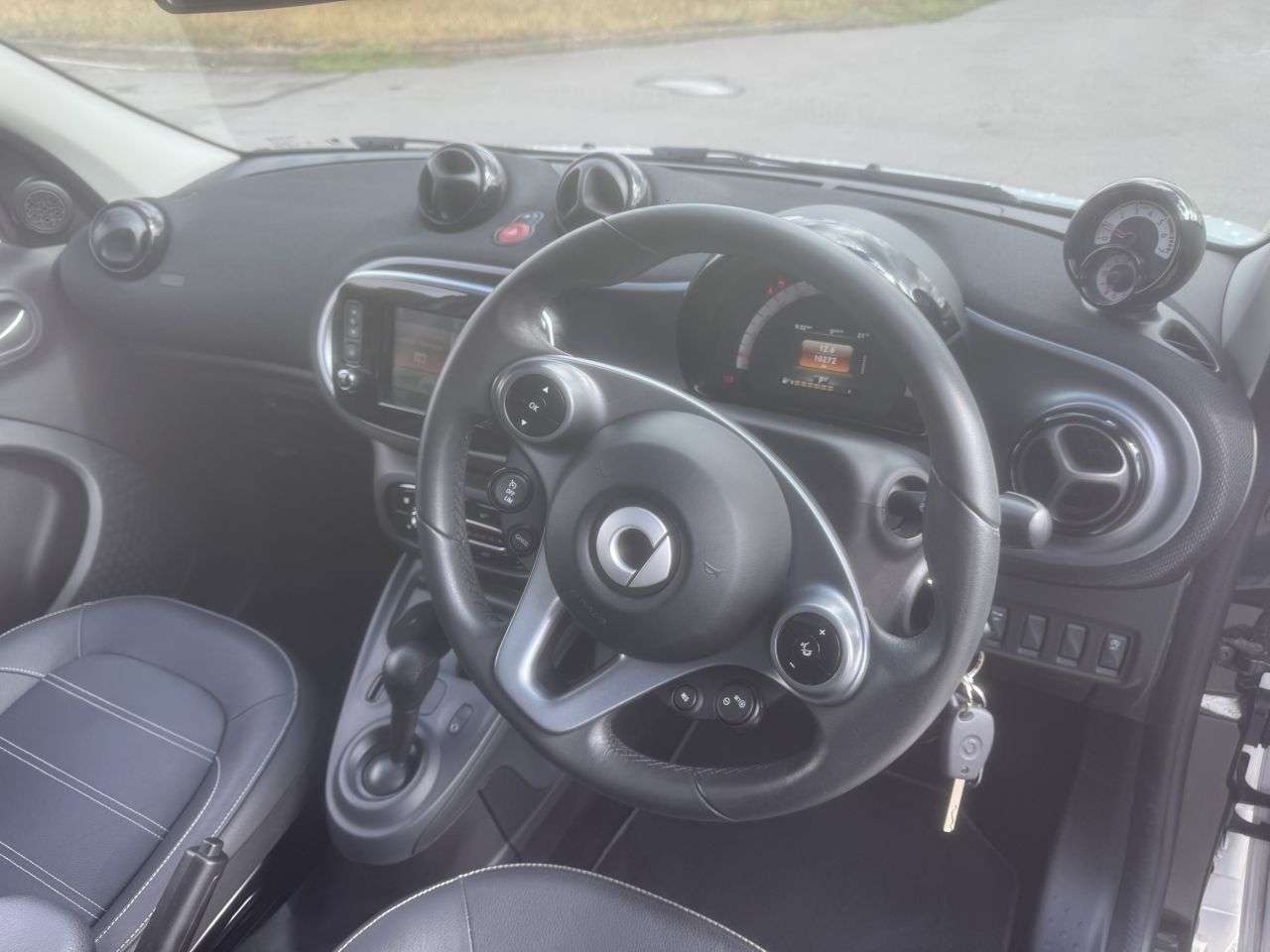 2018 SMART FORFOUR 2018 SMART FORFOUR