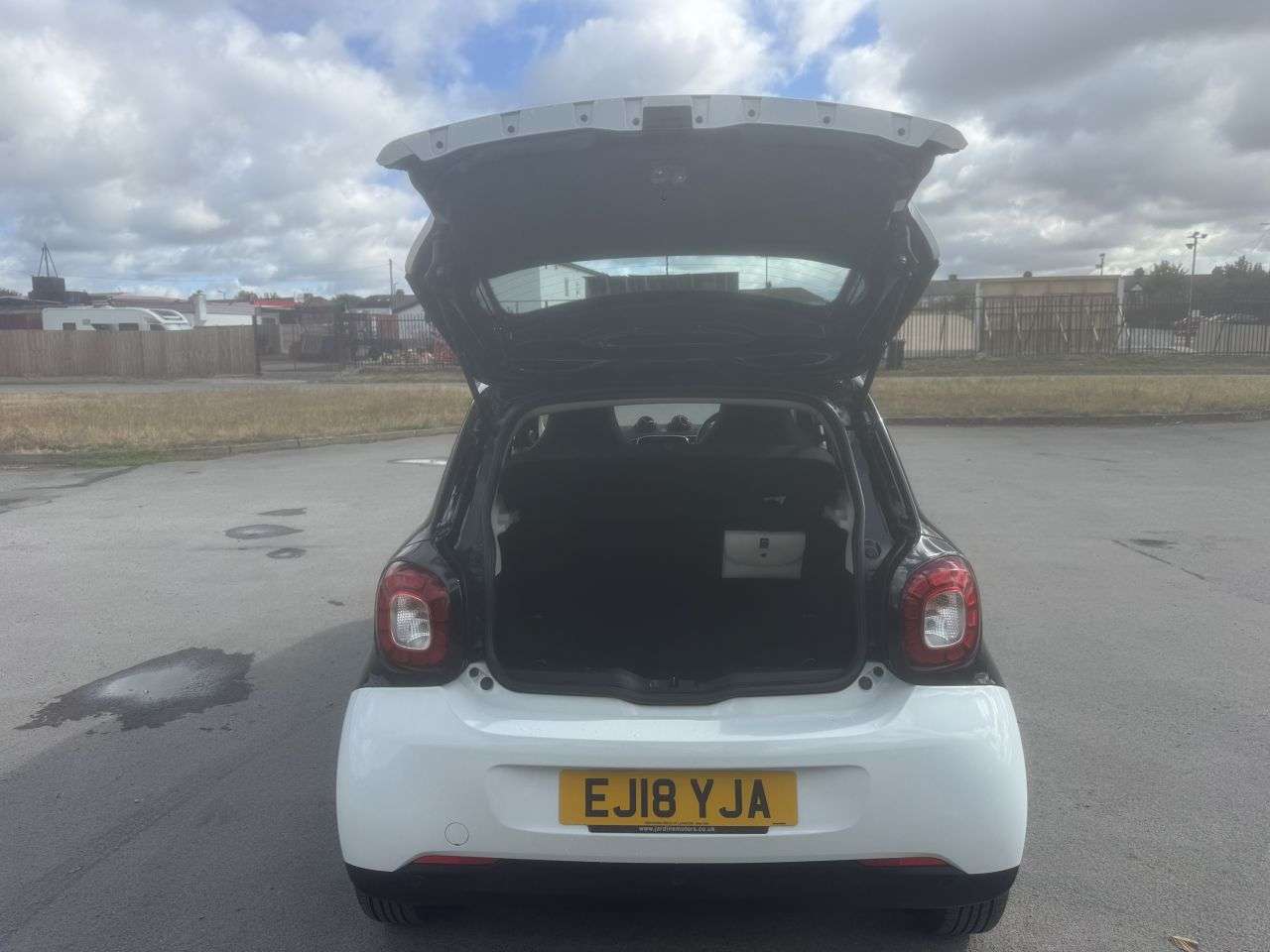 2018 SMART FORFOUR 2018 SMART FORFOUR