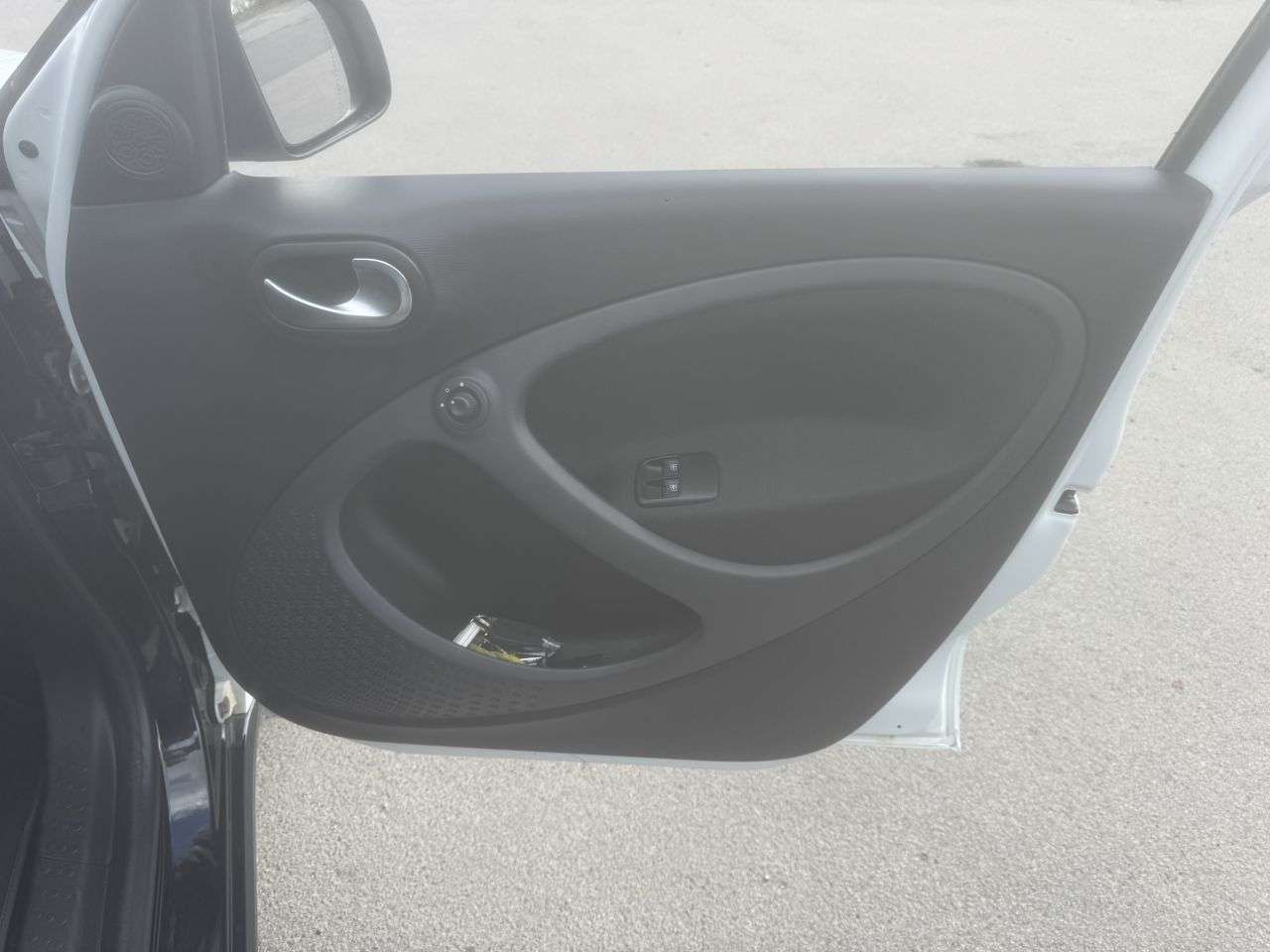 2018 SMART FORFOUR 2018 SMART FORFOUR