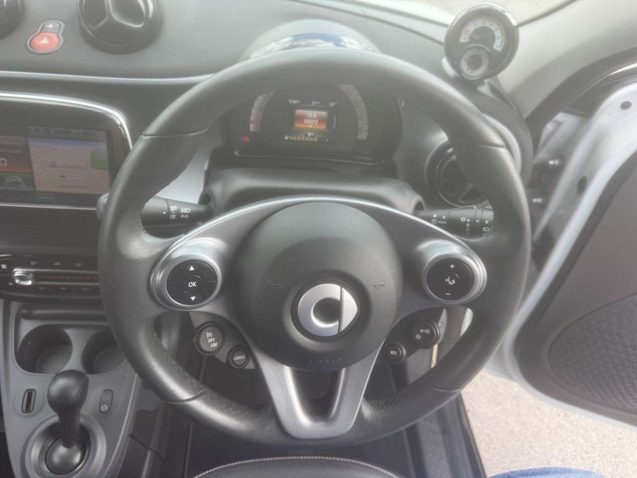 2018 SMART FORFOUR 2018 SMART FORFOUR