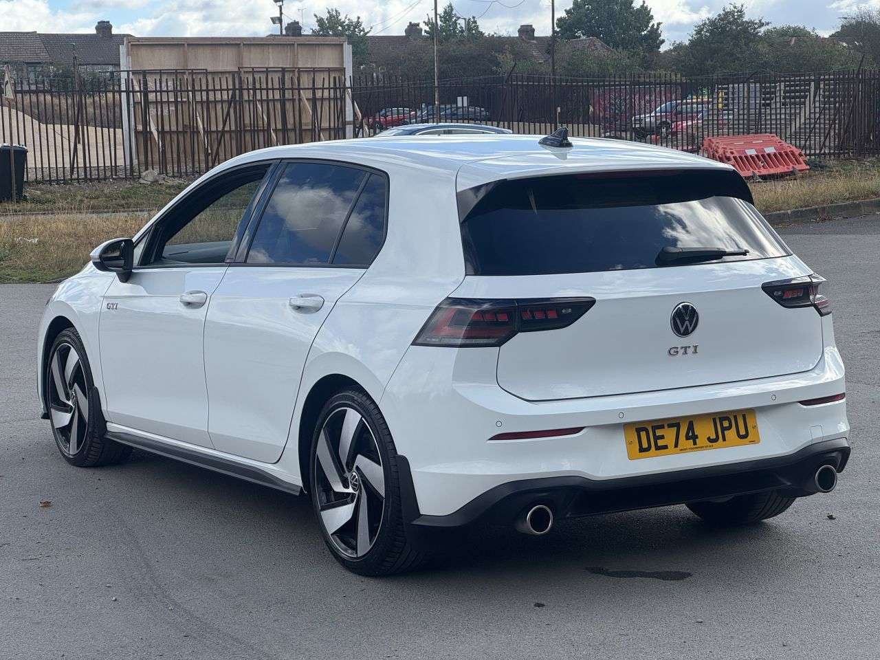 2024 VOLKSWAGEN GOLF 2024 VOLKSWAGEN GOLF