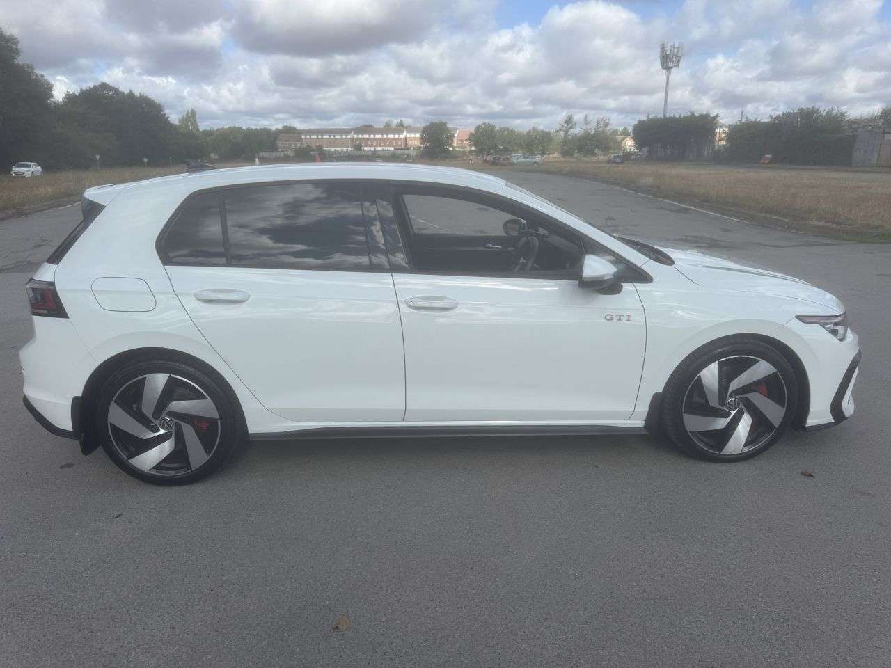2024 VOLKSWAGEN GOLF 2024 VOLKSWAGEN GOLF