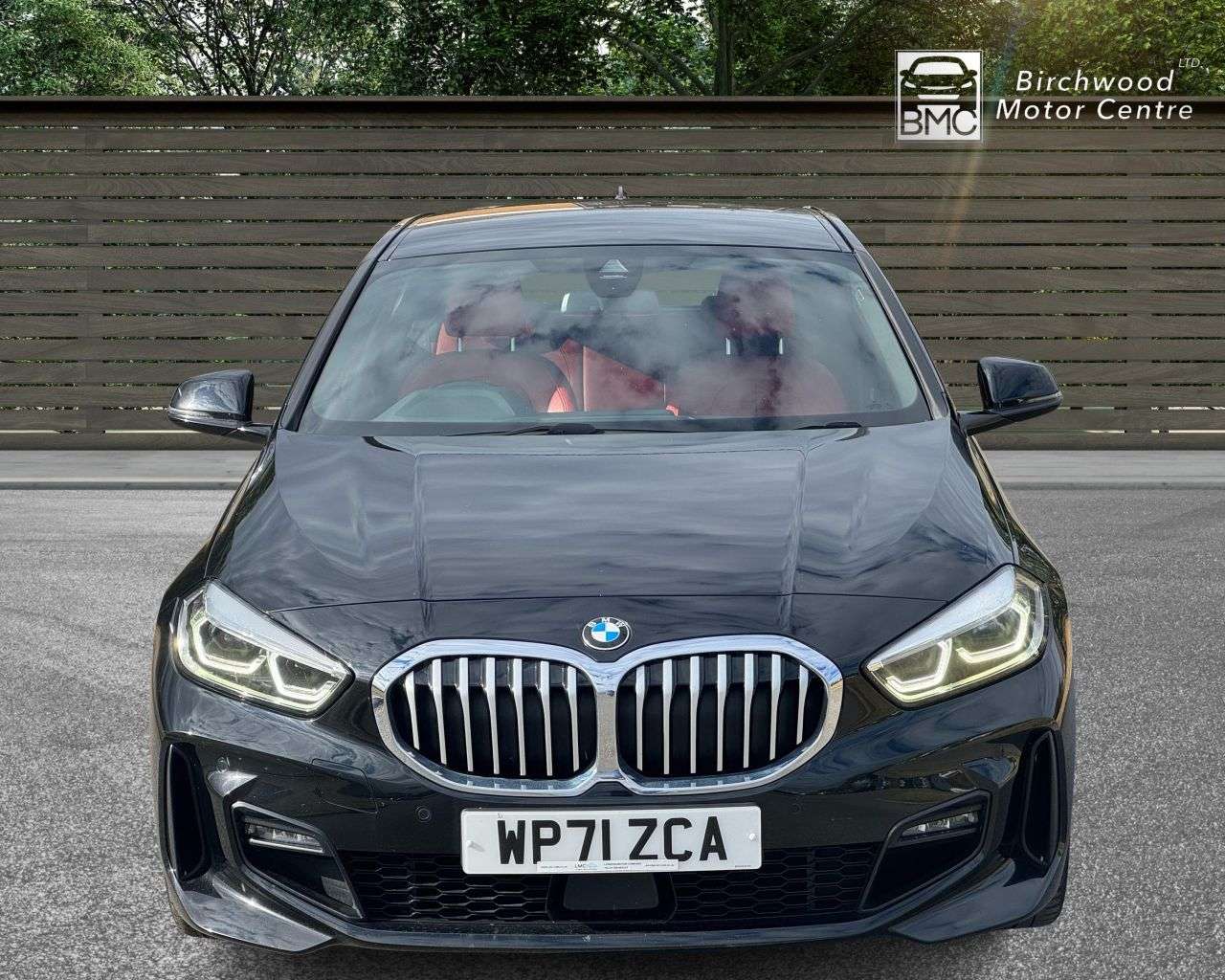 A 2022 BMW 1 SERIES 1.5 118i M Sport (LCP) Hatchback 5dr Petrol DCT Euro 6 (s/s) (136 ps) SERVI A 2022 BMW 1 SERIES 1.5 118i M Sport (LCP) Hatchback 5dr Petrol DCT Euro 6 (s/s) (136 ps) SERVI