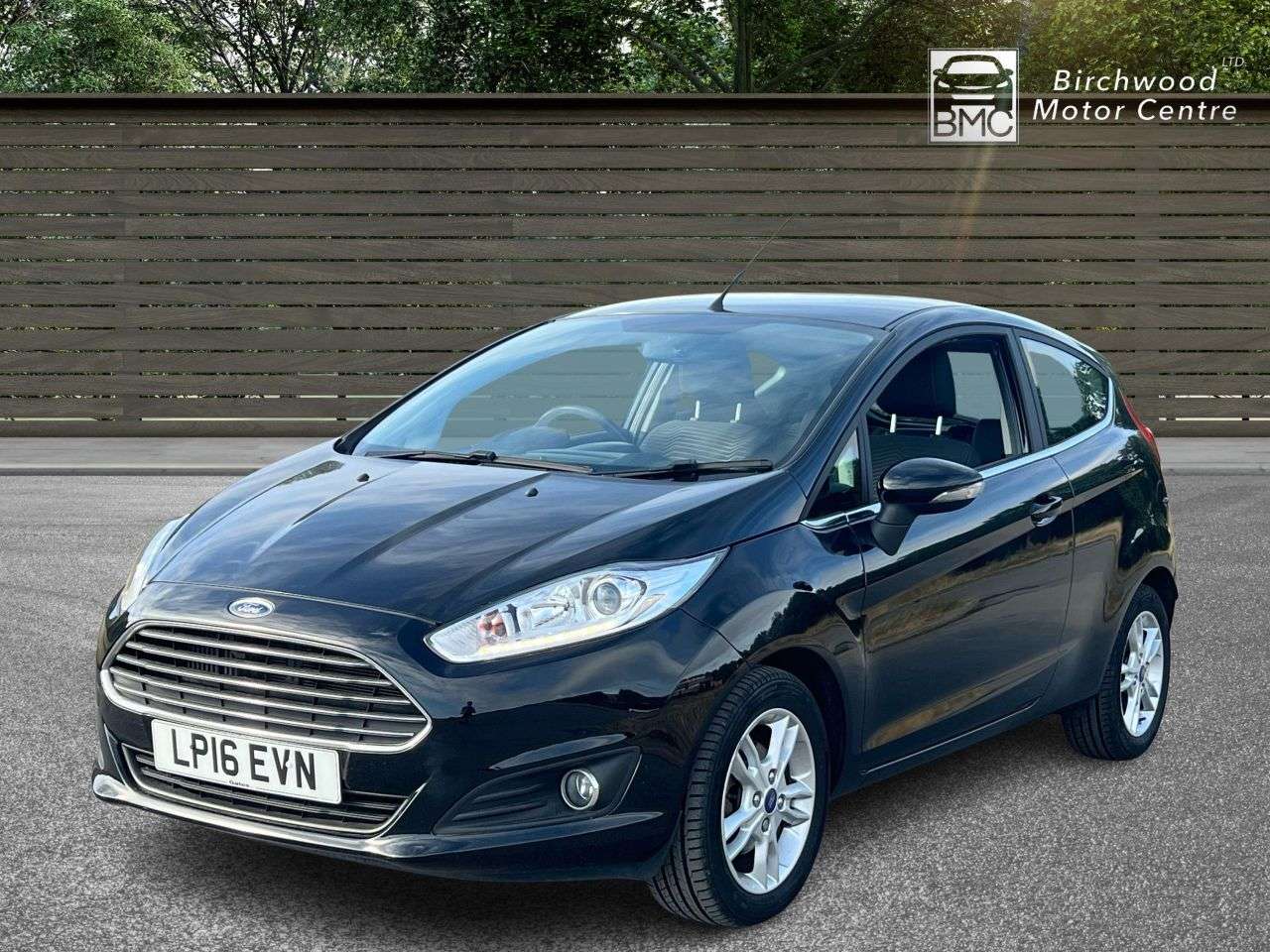 A 2016 FORD FIESTA 1.0T EcoBoost Zetec Hatchback 3dr Petrol Powershift Euro 6 (100 ps) FULL SE A 2016 FORD FIESTA 1.0T EcoBoost Zetec Hatchback 3dr Petrol Powershift Euro 6 (100 ps) FULL SE