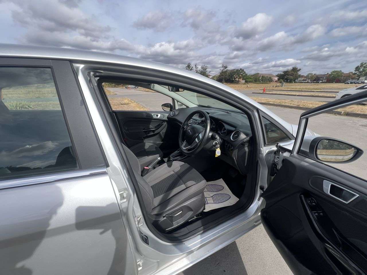 2015 FORD FIESTA 2015 FORD FIESTA