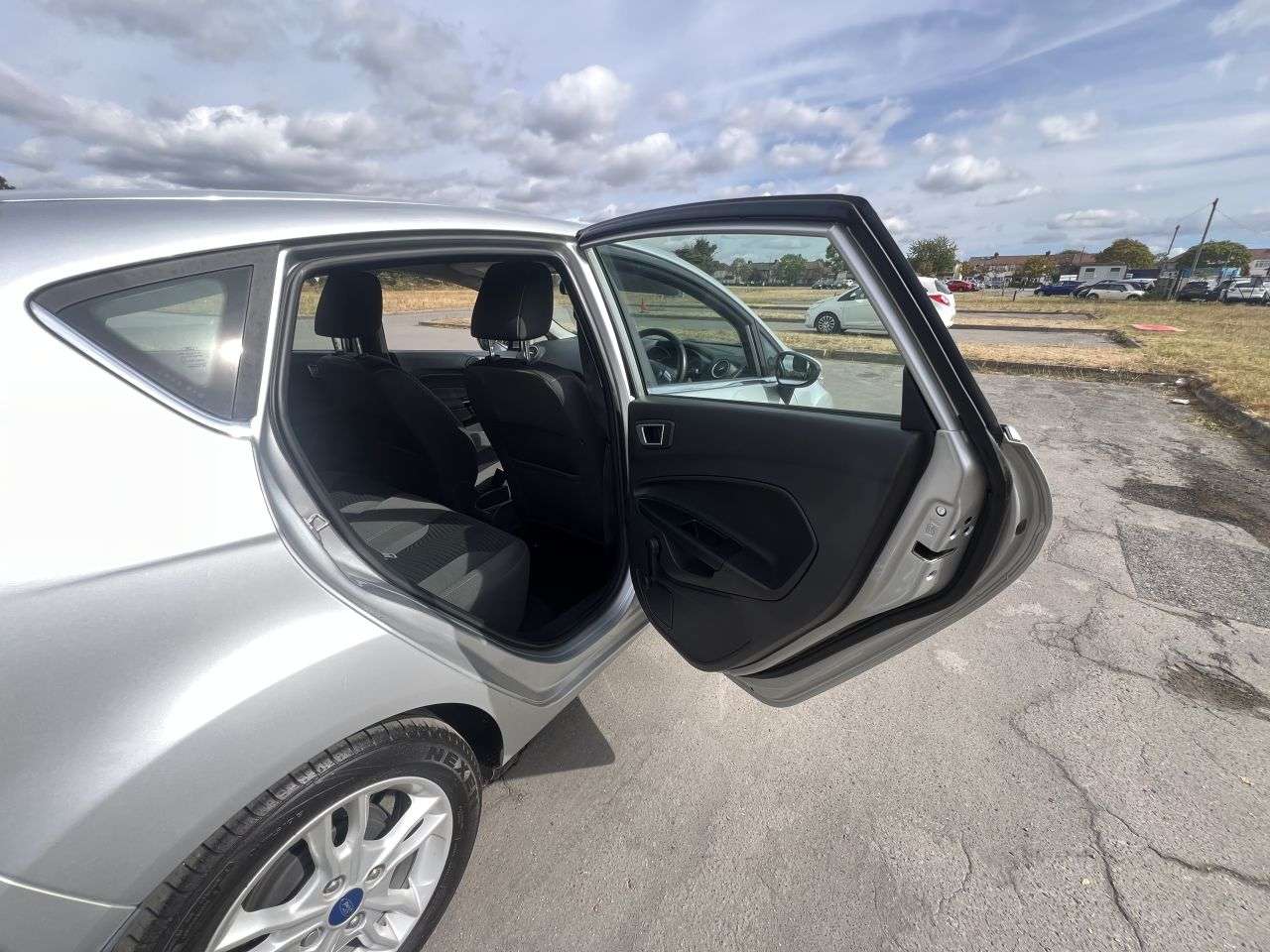 2015 FORD FIESTA 2015 FORD FIESTA