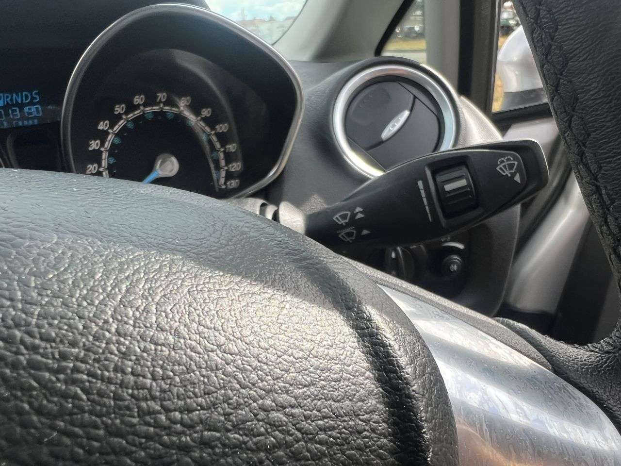 2015 FORD FIESTA 2015 FORD FIESTA