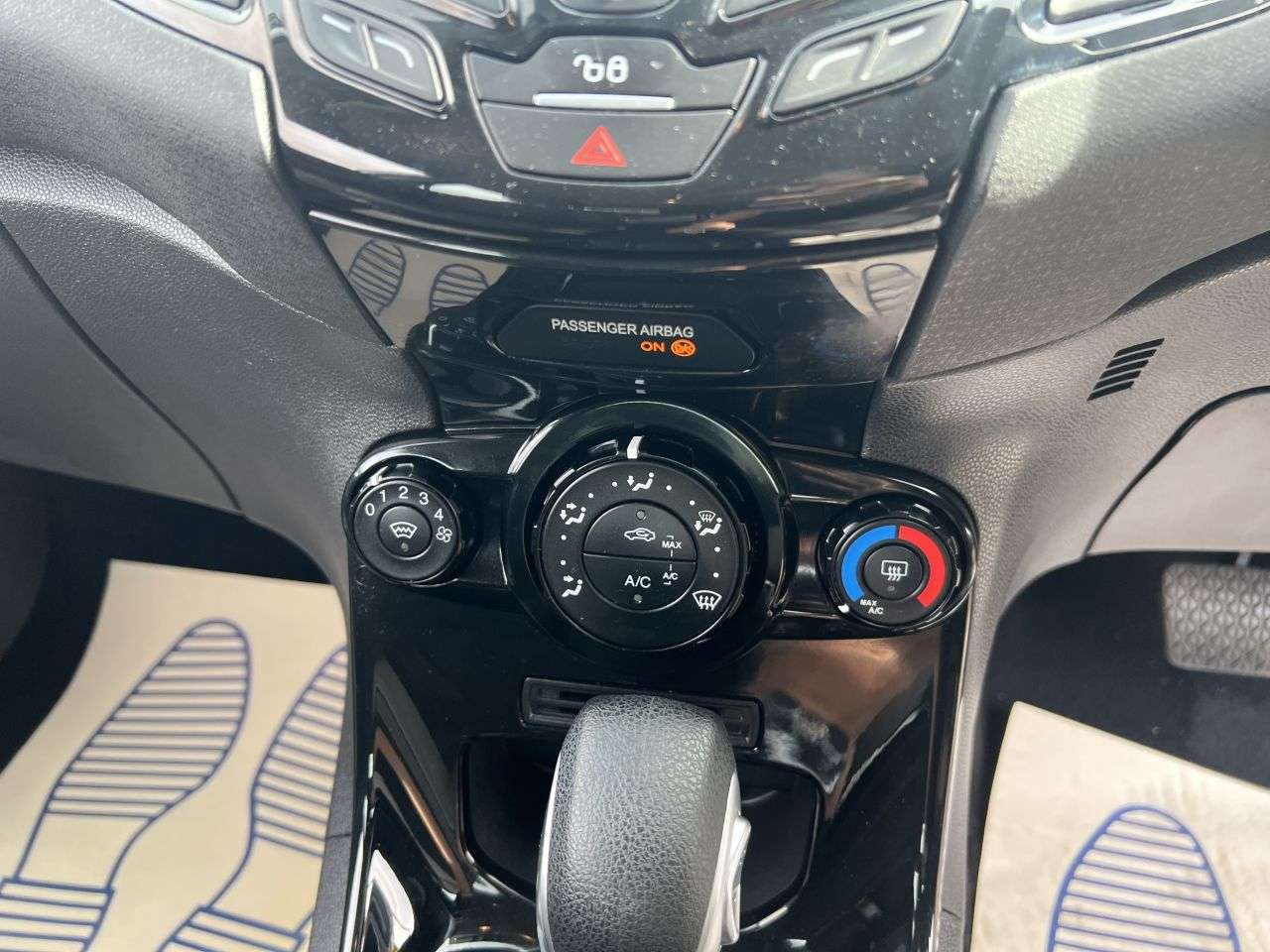 2015 FORD FIESTA 2015 FORD FIESTA