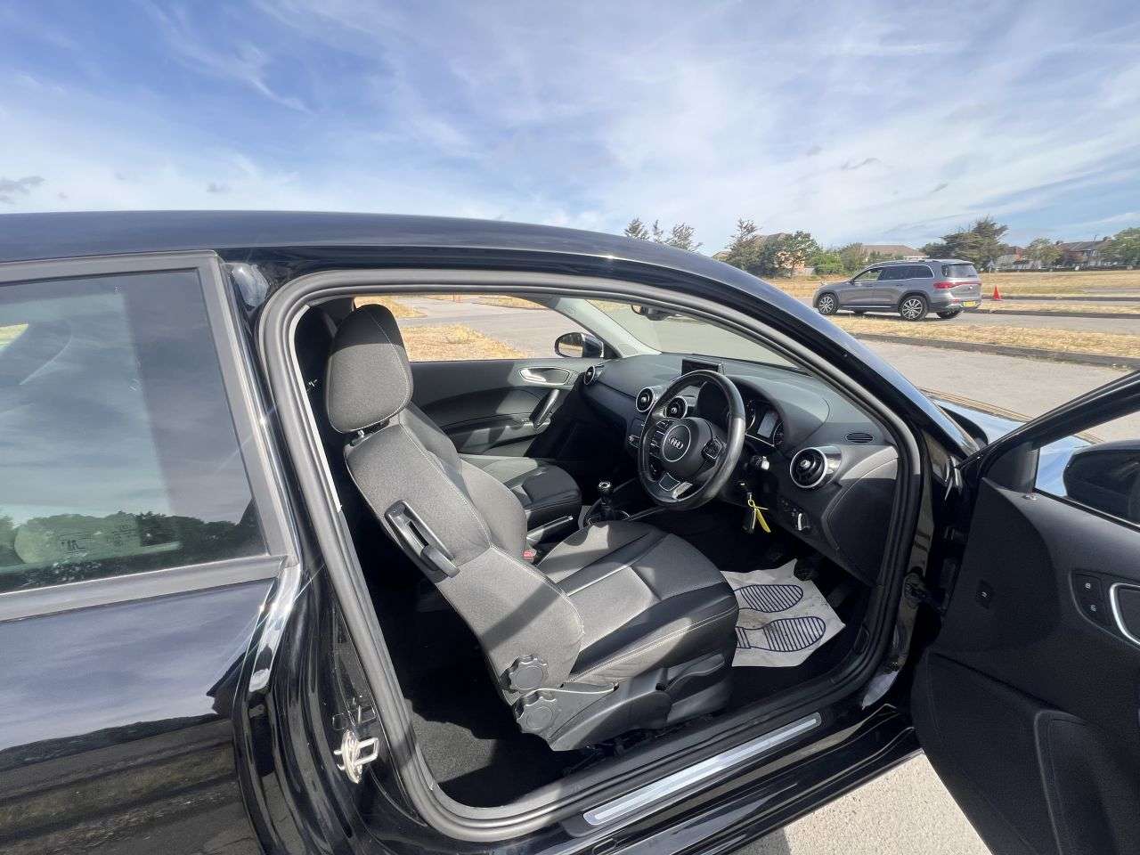2015 AUDI A1 2015 AUDI A1
