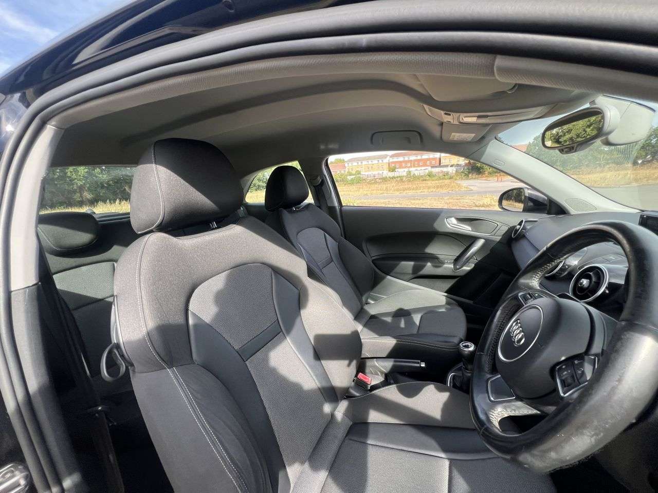 2015 AUDI A1 2015 AUDI A1