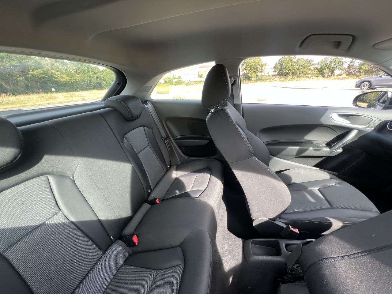 2015 AUDI A1 2015 AUDI A1