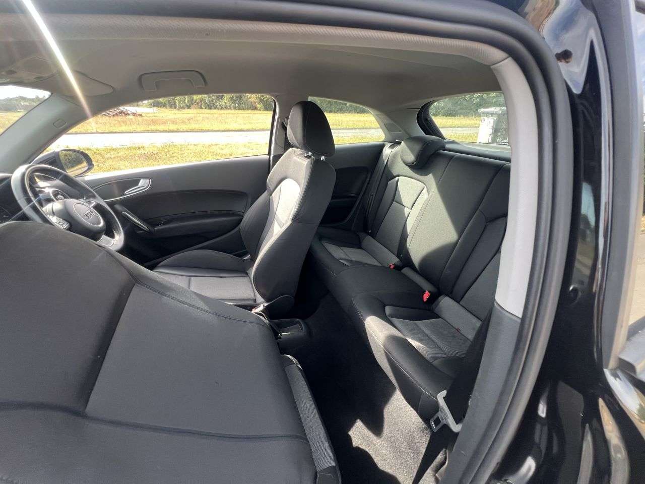 2015 AUDI A1 2015 AUDI A1