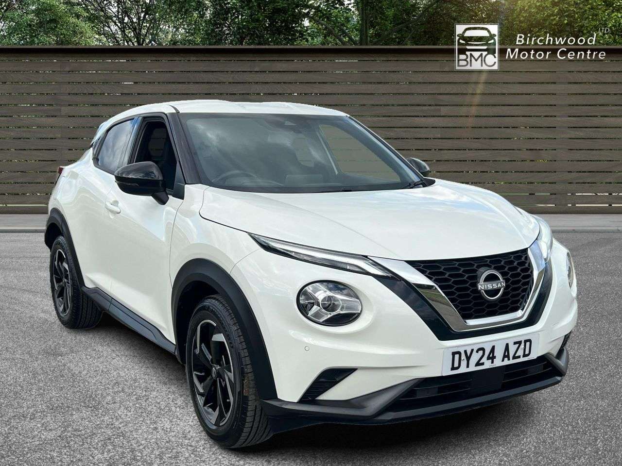 A 2024 NISSAN JUKE 1.0 DIG-T N-Connecta SUV 5dr Petrol DCT Auto Euro 6 (s/s) (114 ps) FULL SER A 2024 NISSAN JUKE 1.0 DIG-T N-Connecta SUV 5dr Petrol DCT Auto Euro 6 (s/s) (114 ps) FULL SER