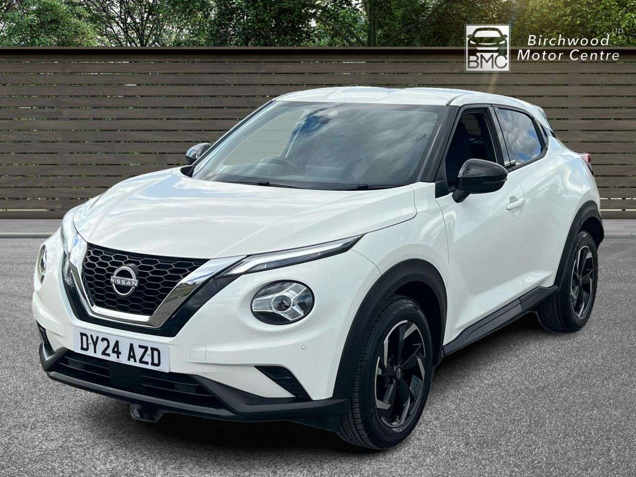 A 2024 NISSAN JUKE 1.0 DIG-T N-Connecta SUV 5dr Petrol DCT Auto Euro 6 (s/s) (114 ps) FULL SER A 2024 NISSAN JUKE 1.0 DIG-T N-Connecta SUV 5dr Petrol DCT Auto Euro 6 (s/s) (114 ps) FULL SER