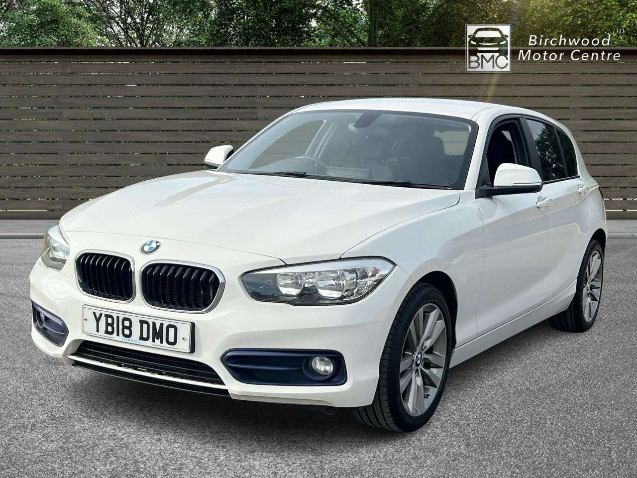 A 2018 BMW 1 SERIES 1.5 118i Sport Hatchback 5dr Petrol Manual Euro 6 (s/s) (136 ps) AIR CONDIT A 2018 BMW 1 SERIES 1.5 118i Sport Hatchback 5dr Petrol Manual Euro 6 (s/s) (136 ps) AIR CONDIT
