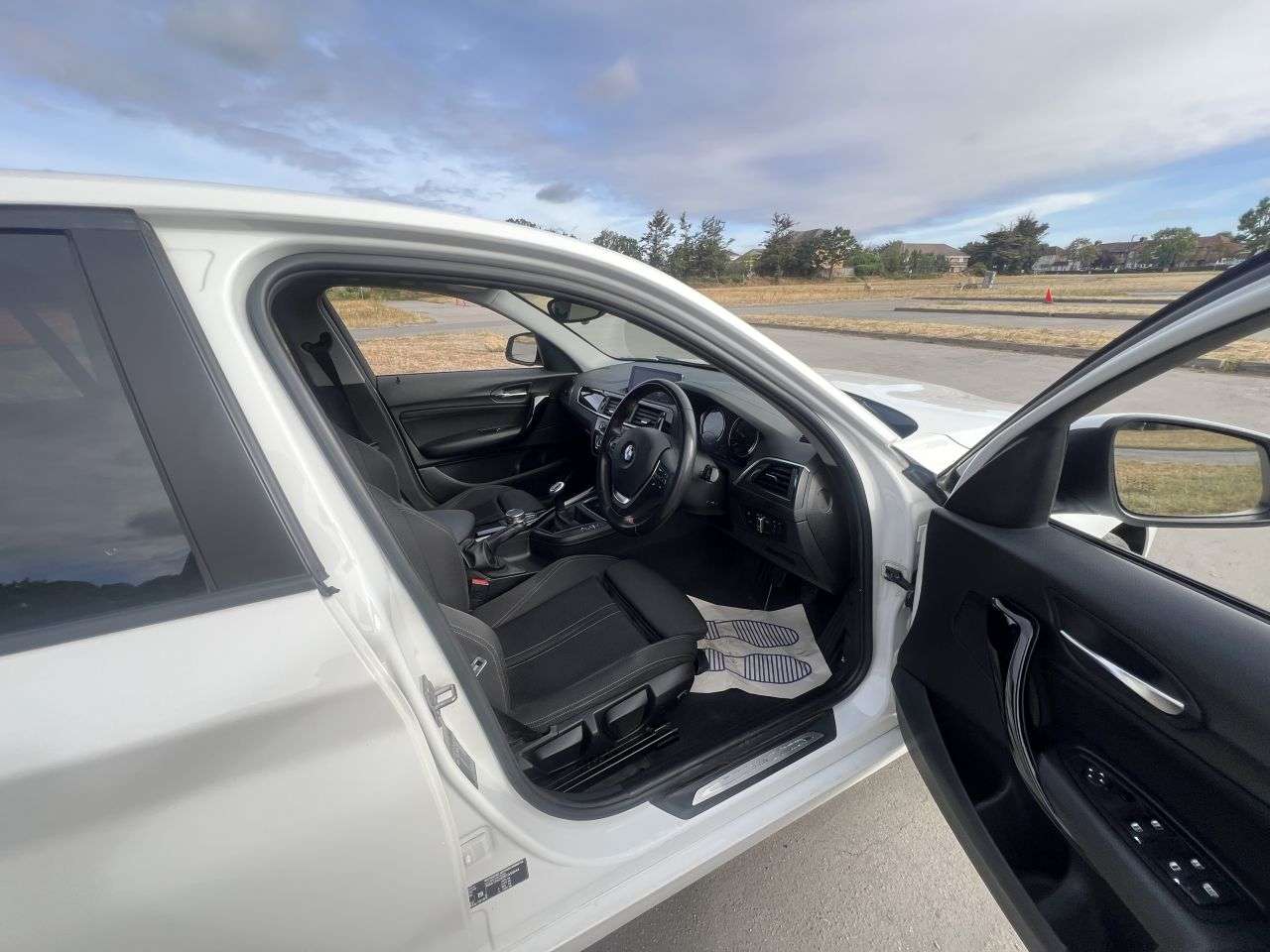 2018 BMW 1 SERIES 2018 BMW 1 SERIES