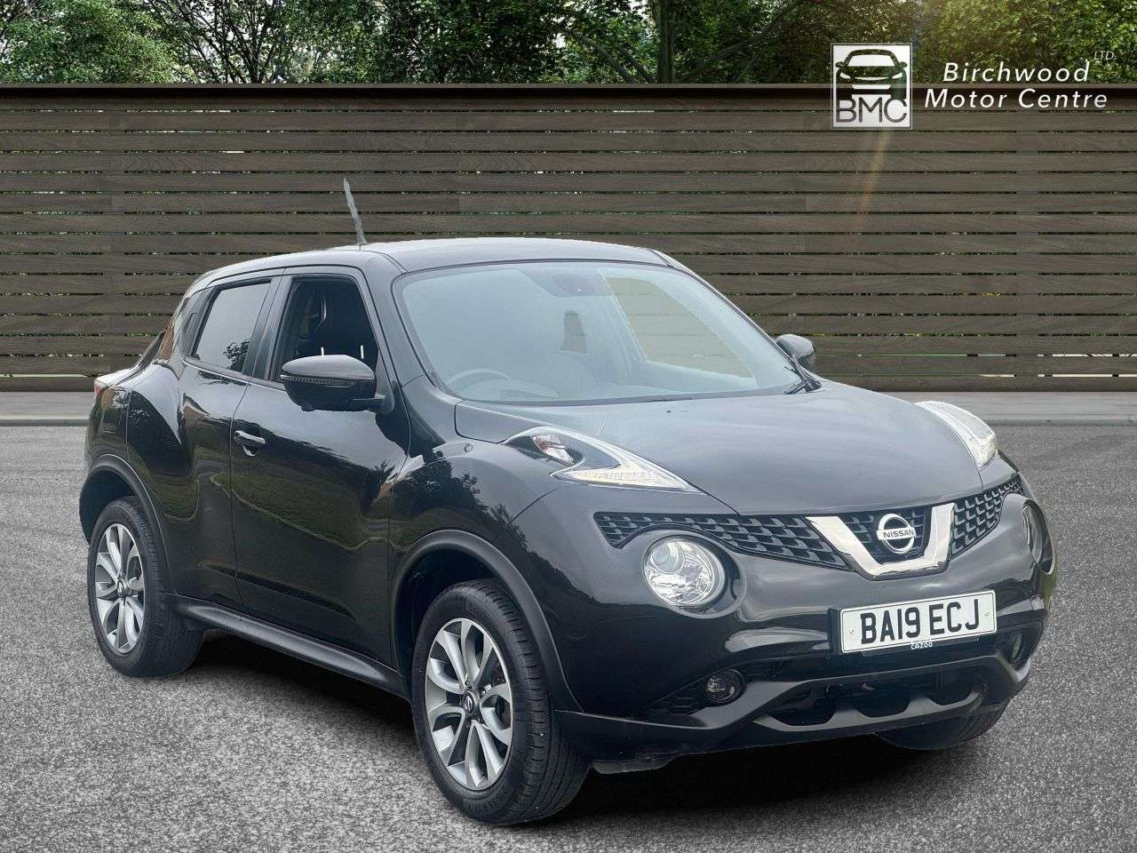 A 2019 NISSAN JUKE 1.6 Tekna SUV 5dr Petrol XTRON Euro 6 (117 ps) SATALITE NAVIGATION A 2019 NISSAN JUKE 1.6 Tekna SUV 5dr Petrol XTRON Euro 6 (117 ps) SATALITE NAVIGATION