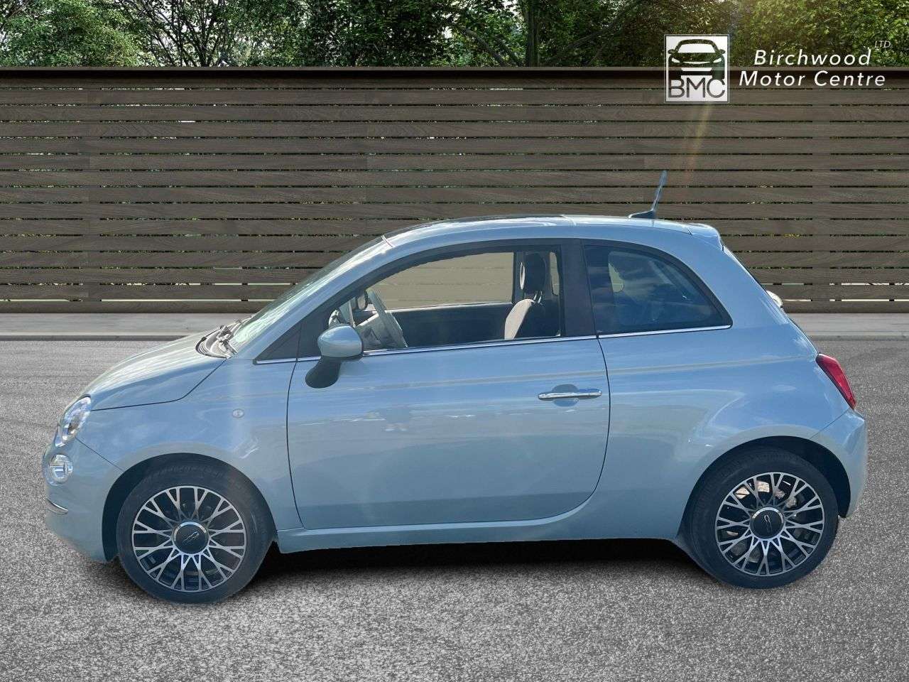A 2024 FIAT 500 1.0 MHEV Top Hatchback 3dr Petrol Manual Euro 6 (s/s) (70 bhp) FULL SERVICE A 2024 FIAT 500 1.0 MHEV Top Hatchback 3dr Petrol Manual Euro 6 (s/s) (70 bhp) FULL SERVICE