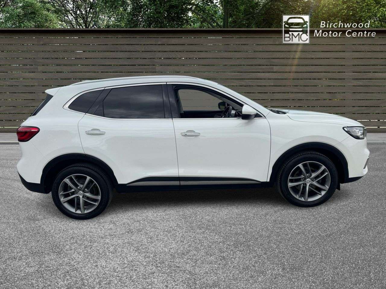 A 2023 MG MG HS 1.5 T-GDI Exclusive SUV 5dr Petrol DCT Euro 6 (s/s) (162 ps) FULL SERVICE H A 2023 MG MG HS 1.5 T-GDI Exclusive SUV 5dr Petrol DCT Euro 6 (s/s) (162 ps) FULL SERVICE H