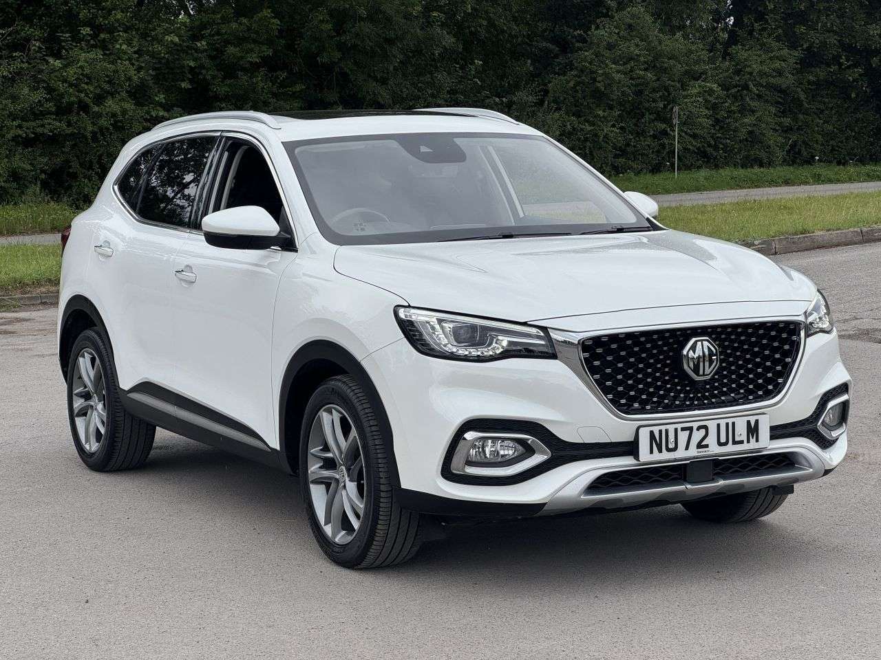 A 2023 MG MG HS 1.5 T-GDI Exclusive SUV 5dr Petrol DCT Euro 6 (s/s) (162 ps) FULL SERVICE H A 2023 MG MG HS 1.5 T-GDI Exclusive SUV 5dr Petrol DCT Euro 6 (s/s) (162 ps) FULL SERVICE H