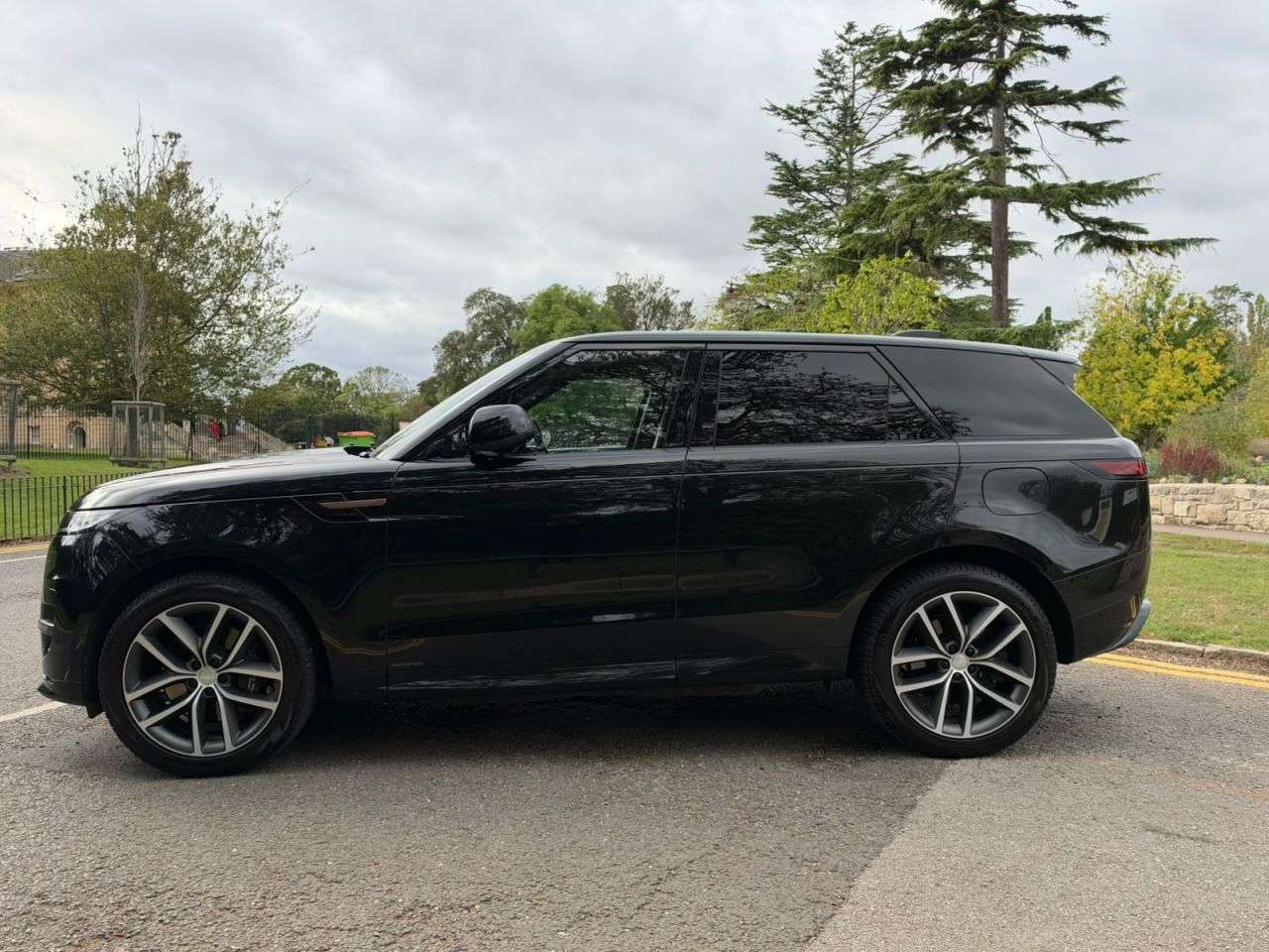 2024 LAND ROVER RANGE ROVER SPORT 2024 LAND ROVER RANGE ROVER SPORT